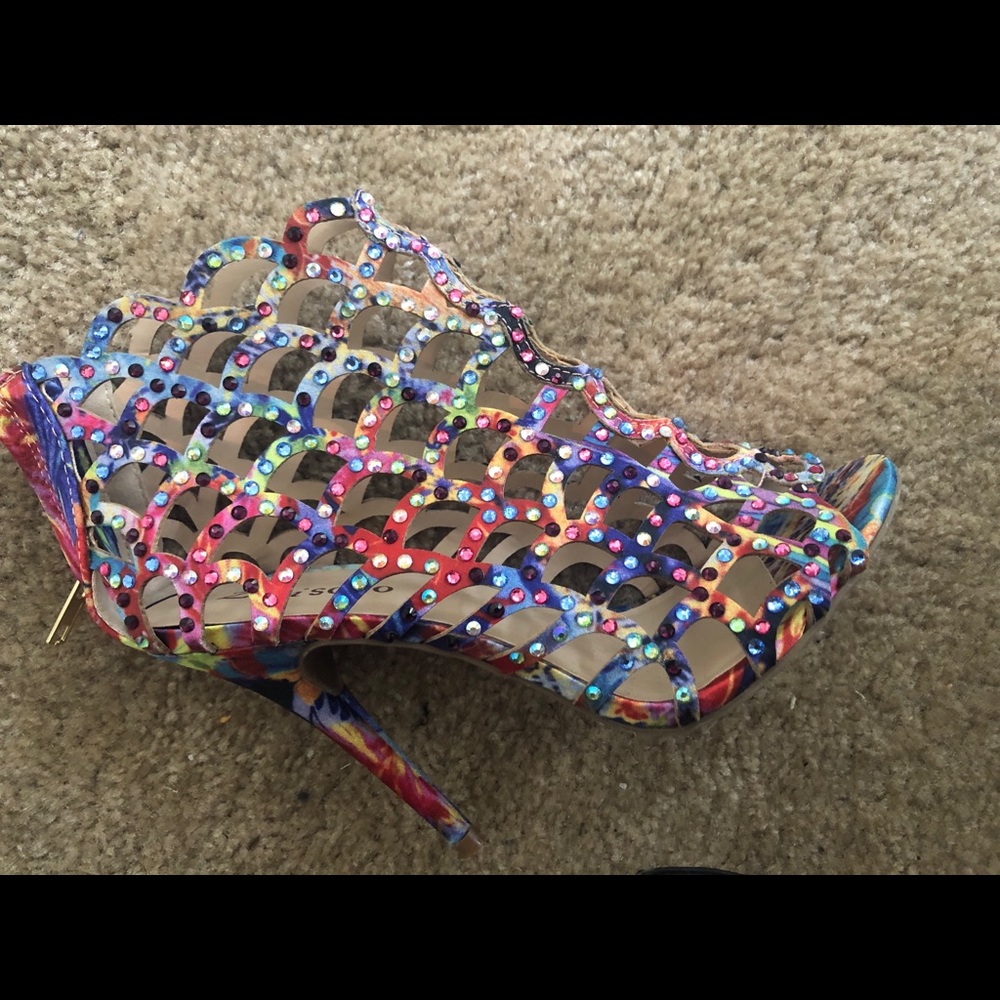 Gorgeous Studded Gem Heels 💎